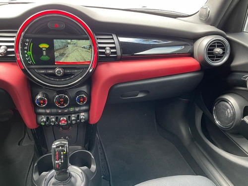 Imagen 13 de 15 de Mini Cooper S 2019 2.0 Hot Chili 5 Puertas At