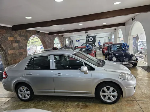 Nissan Tiida 1.8 Advance Sedan Mt