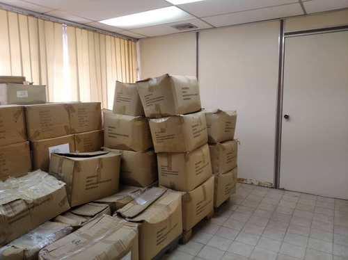 Imagen 12 de 15 de Oficina O Local (puede Ser Utilizado A Gusto Personal) En Alquiler Ubicado En Boleita