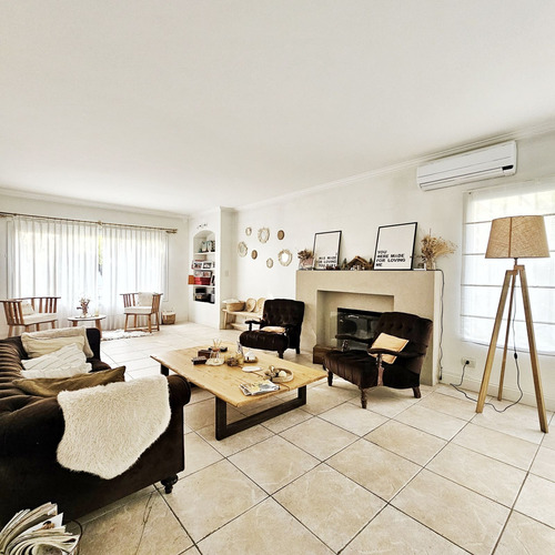 Casa En Venta La Escondida