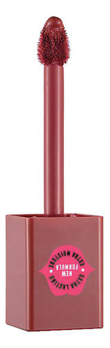 Labial Kiss Me More Naive Color Rosado