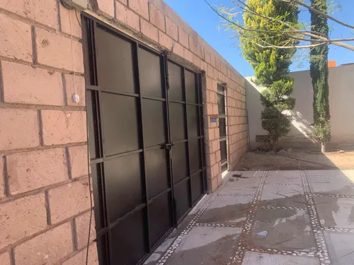 Linda Casa En Renta Con 3 Recamaras.