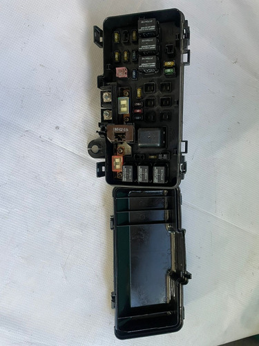 Caja De Fusibles De Honda Accord 4 Cilindros 2.3l 1998-2002 (Usado)