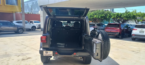 Jeep Wrangler 3.6 Unlimited Sahara 4x4 At