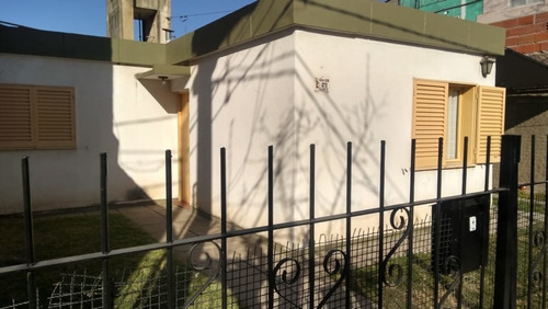 Imagen 1 de 14 de Casa En Venta Inaudi, 3 Dormitorios, 1 Baños Apta Credito