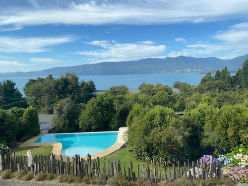 Imagen 7 de 30 de Casa Con Preciosa Vista Al Lago En Sector Los Riscos