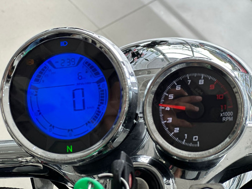 Imagen 12 de 20 de Lifan Custom V16 250cc