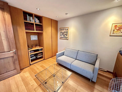 Hermosa Casa Moderna A Pasos Del Sport Francés Vitacura