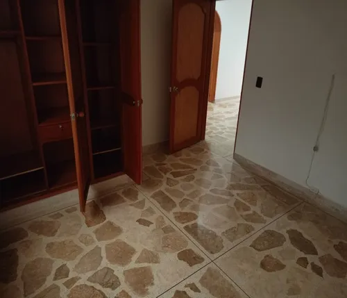 Se Alquila Casa Primer Piso En Simon Bolivar Medellin Ml