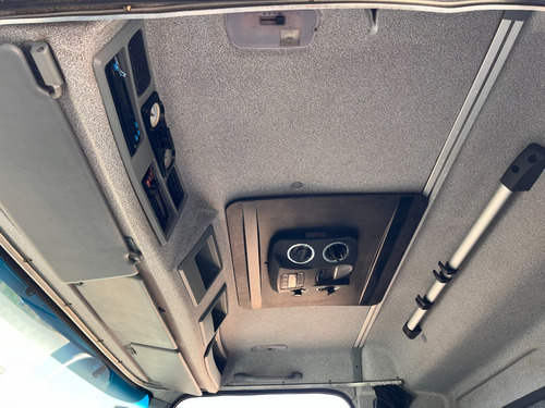M.benz Atego 1719 4x2 2014 Revisado Toco Com Baú Frigorífico