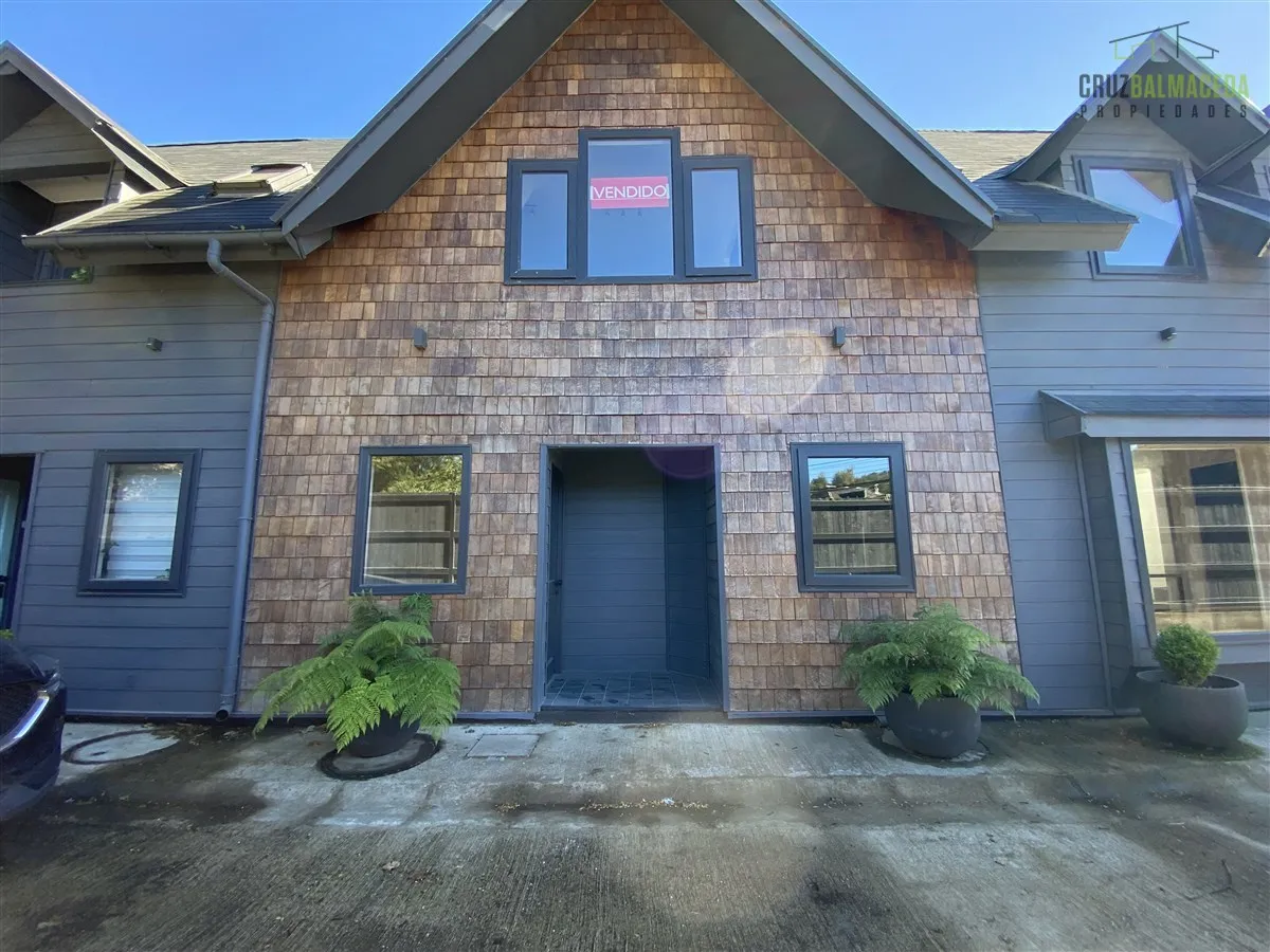 Imagen 2 de 19 de Casa En Venta De 2 Dorm. En Puerto Varas