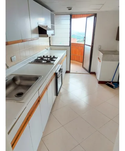 Apartamento En Arriendo En Carlos E. Restrepo