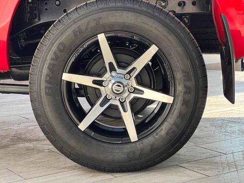 Imagen 9 de 15 de Nissan Np300 Frontier 2.5 Xe Paquete De Seguridad Mt 2021
