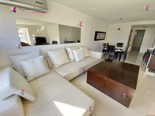 Venta Apartamento 3 Dormitorios + Dependencia Edificio Villa D Este