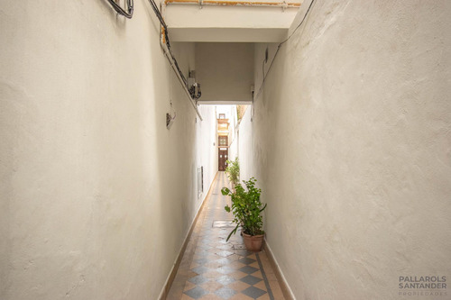 Venta . Ph . Sin Expensas . Palermo . 1 Piso Por Escalera