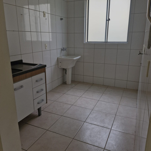 Apartamento Ótimo Investimento, Preço Direto Com O Proprietário. Imóvel Ideal Para Família, E Estudantes Que Residem Na Região E Os Pais Fazerem Um Investimento Para Os Filhos Ficarem Em Segurança.