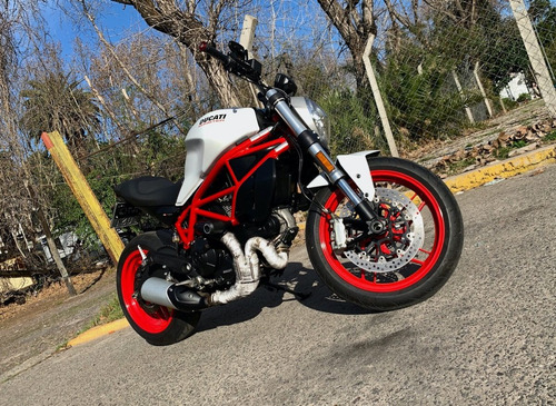 Imagen 1 de 8 de Ducati Monster 797
