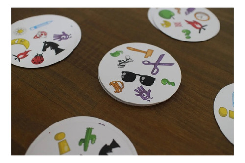 Galápagos Dobble Jogo De Cartas Dob101