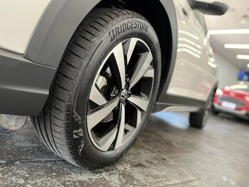 Imagem 13 de 15 de Volkswagen Nivus 1.0 200 Tsi Total Flex Highline