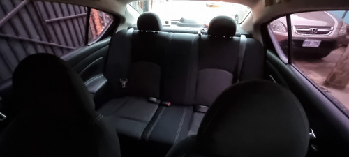 Imagen 4 de 9 de Nissan Versa