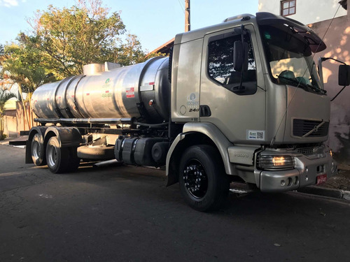 Imagem 3 de 4 de Volvo Vm23240