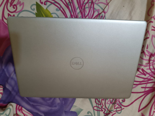 Laptop Dell Inspiron 3105