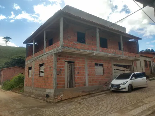 Sobrado À Venda