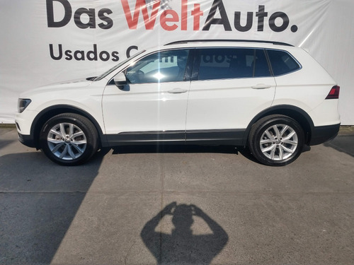 Imagen 12 de 14 de Volkswagen Tiguan Comfortline 1.4 7 Pasajeros Pile 2020