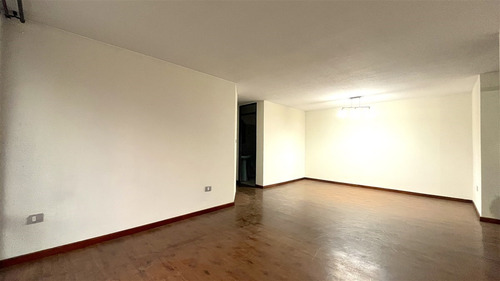 Departamento En Venta De 3 Dorm. 2 Baños En Ñuñoa