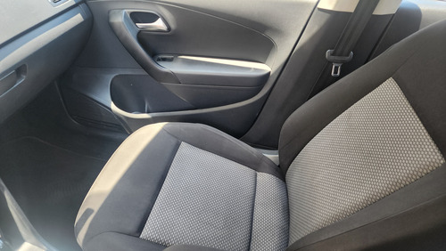 Volkswagen Vento 1.6 Confortline At