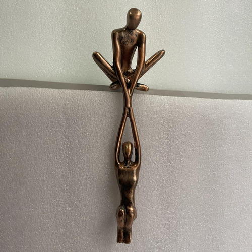 Bake Arte De Resina De Estátua De Ioga De Homens Puxando