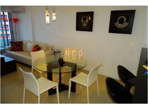 Imagen 7 de 30 de Divino Decorado