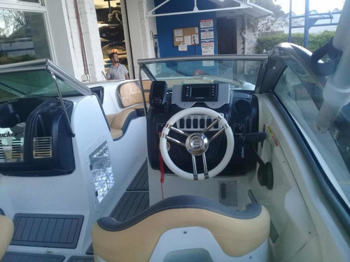 Imagen 12 de 16 de Lancha Fibrafort Focker 210 Open Con Evinrude Etec 150 M2019