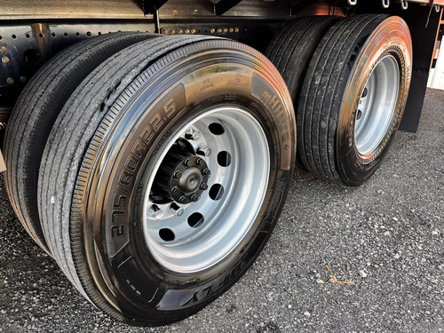 Mb Atego 2426 6x2 2013 Truck Revisado Com Baú Sider 16 Palet