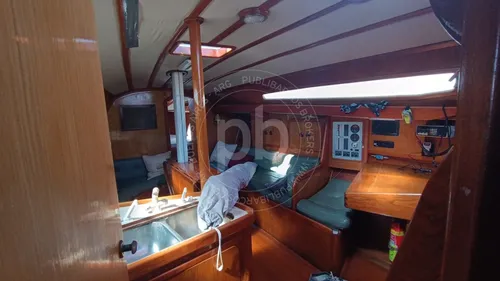 Velero Lef 34 (1990)