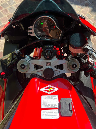 Honda Cbr 1000rr Fireblade Año 2008 Con 20800 Km