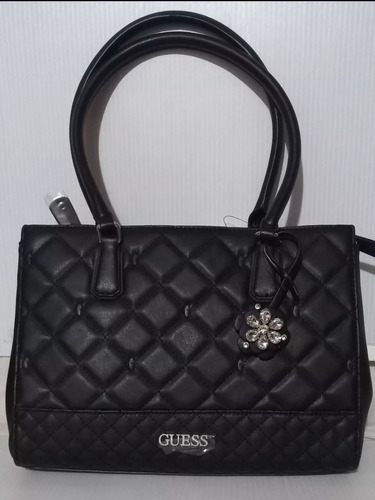 Bolsa Guess Negra Con Dije De Flor