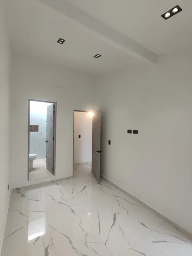 Casa En Venta En La Floresta. Cod V30703