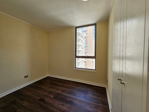 Depto 74 M², Carmen 297 Esquina Marin, Santiago Centro
