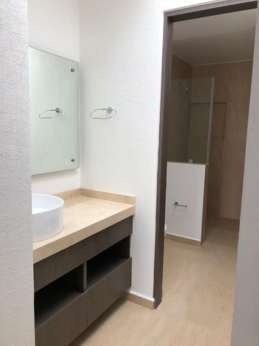 Imagen 9 de 13 de Hermoso Departamento En Lomas De Juriquilla De 175 M2 Con Te
