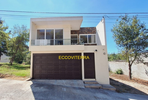 Vendo Hermosa Casa, Detalles Modernos, Acabados Especiales, Excelente Diseño Rodeada De Naturaleza