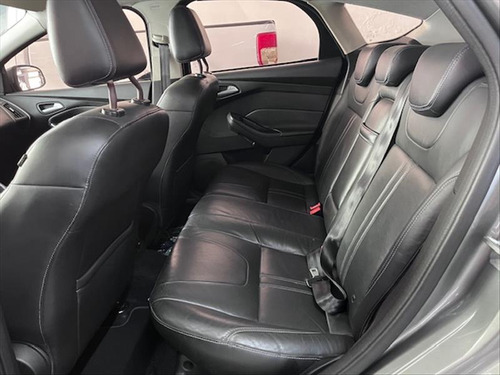 Ford Focus 2.0 Titanium Hatch 16v 4p Powershift
