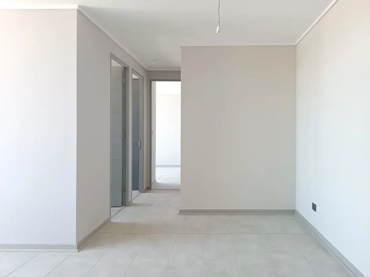 Imagen 4 de 16 de Edificio Av. Fermín Vivaceta Vista Poniente Piso 5