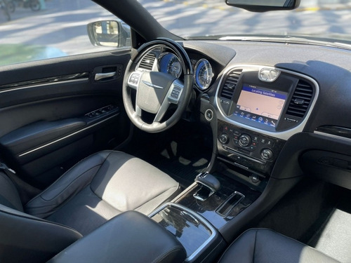 Imagem 14 de 15 de Chrysler 300c 3.6 V6