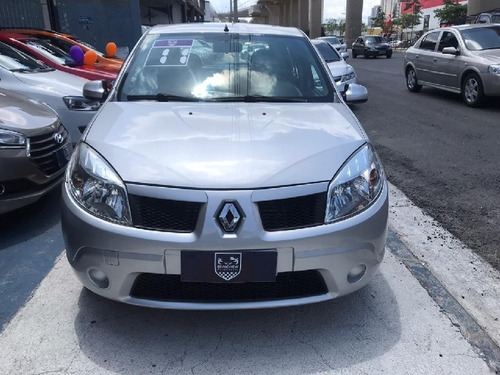 Renault Sandero Expression 1.0 16v Flex Manual