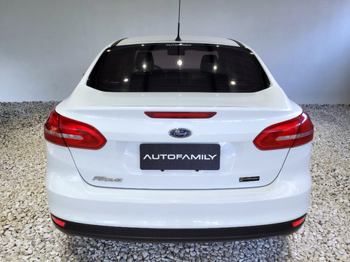 Ford Focus III 1.6 Sedan S