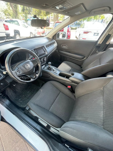 Imagen 7 de 11 de Honda Hr-v 2016 1.8 Uniq Mt