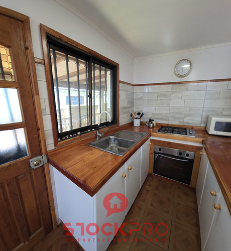 Venta Casa Amoblada En Algarrobo, 3d + 3b + 3est.