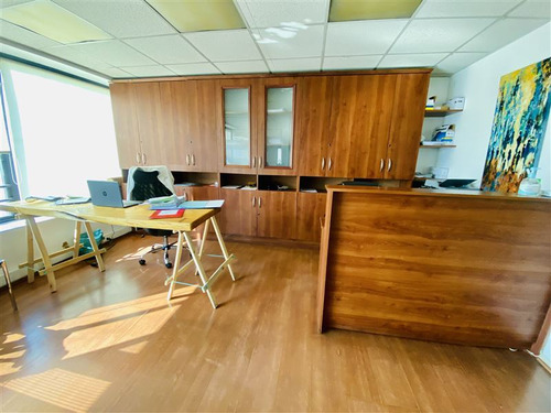 Oficina Venta 3oficinas,2b,1recepcion, 1bd.en Providencia