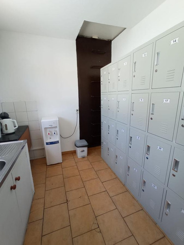 Imagen 16 de 30 de Gran Deposito Con Oficinas , 1100 M2 Proximo Al Puerto Con Renta De U$s 3500 !!